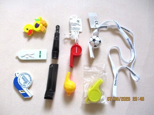 Trillerpfeifen plastik - ,